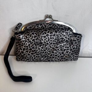 Mirror Mirror VTG Kiss Clasp Wristlet Wallet Change Purse Clutch Animal Print